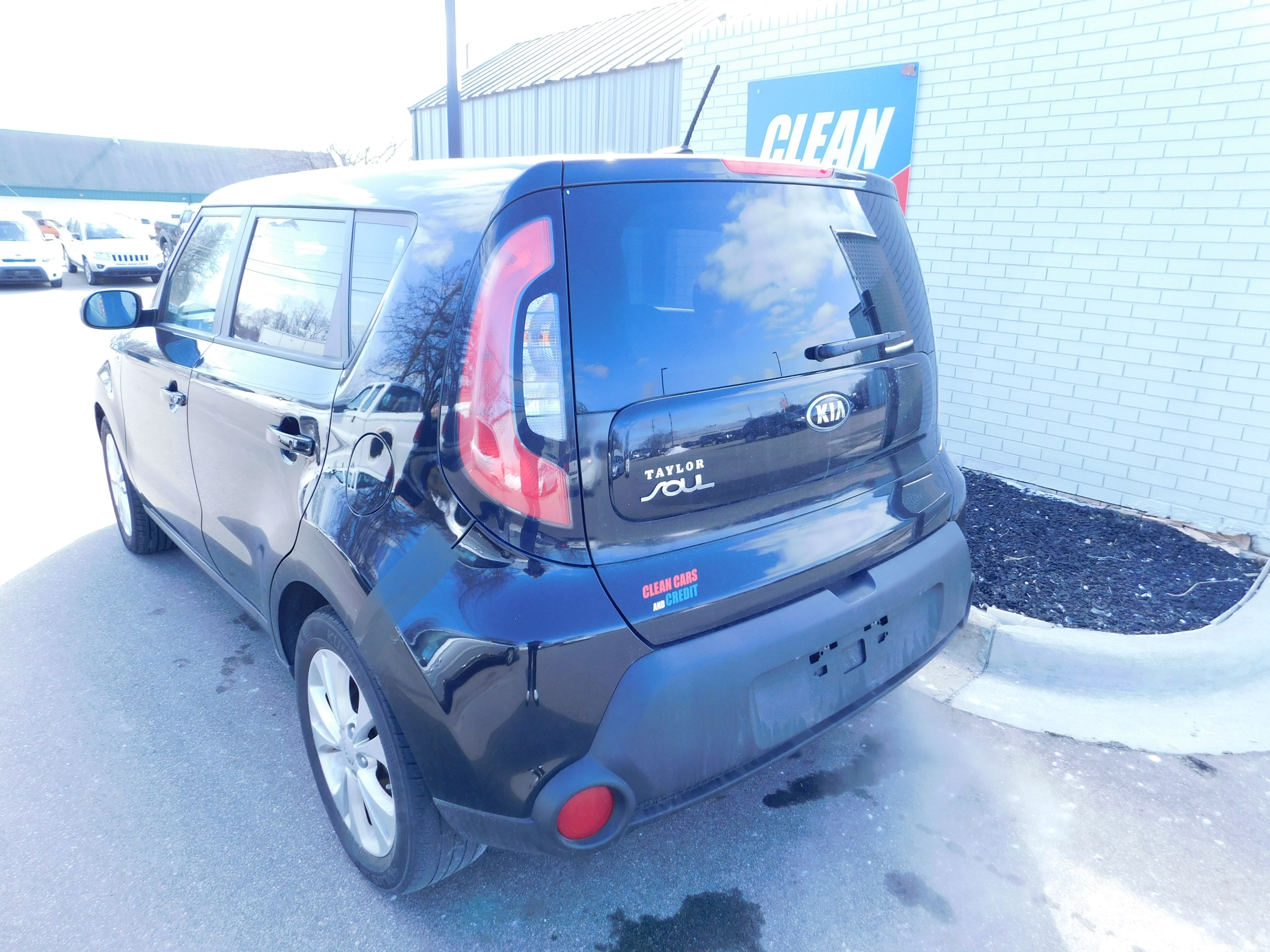 2015 Kia Soul +